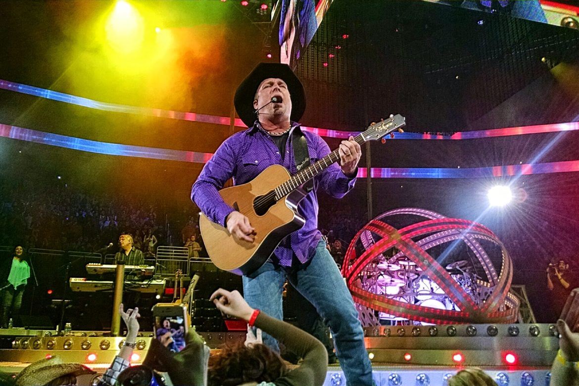 Garth Brooks Baseball – The Paunch Stevenson Show